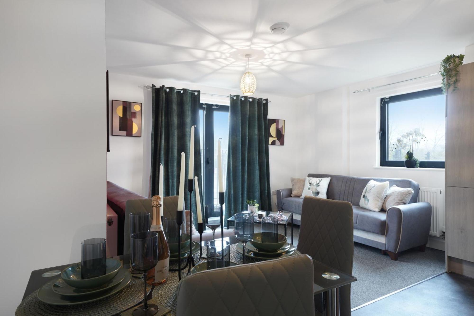 Modern Apartments With Free Parking Near Heathrow Colnbrook Exterior photo