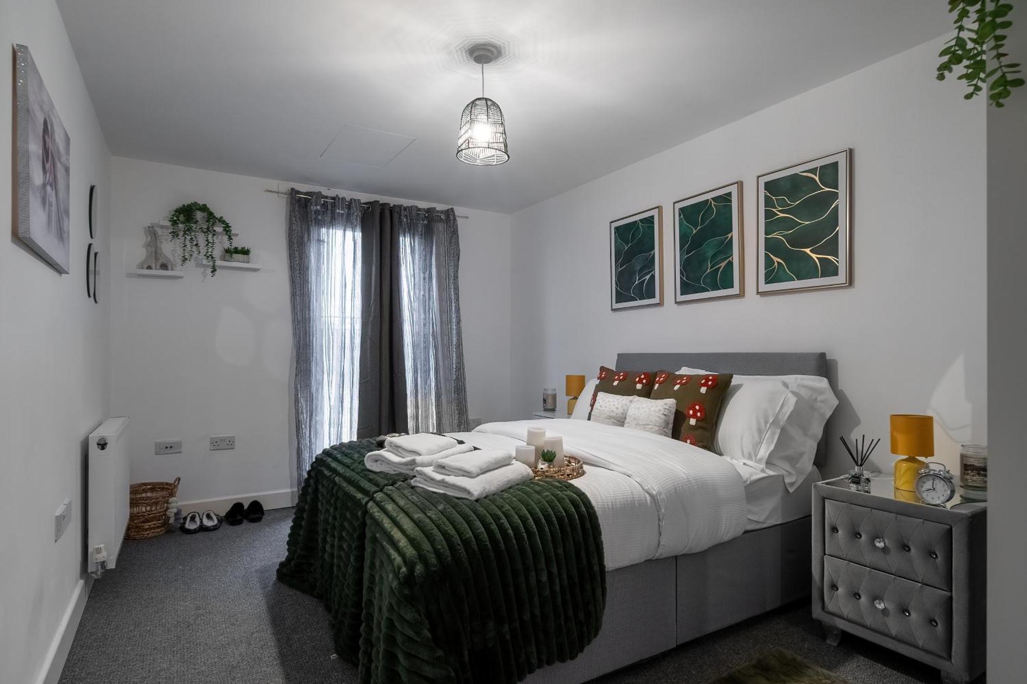 Modern Apartments With Free Parking Near Heathrow Colnbrook Exterior photo