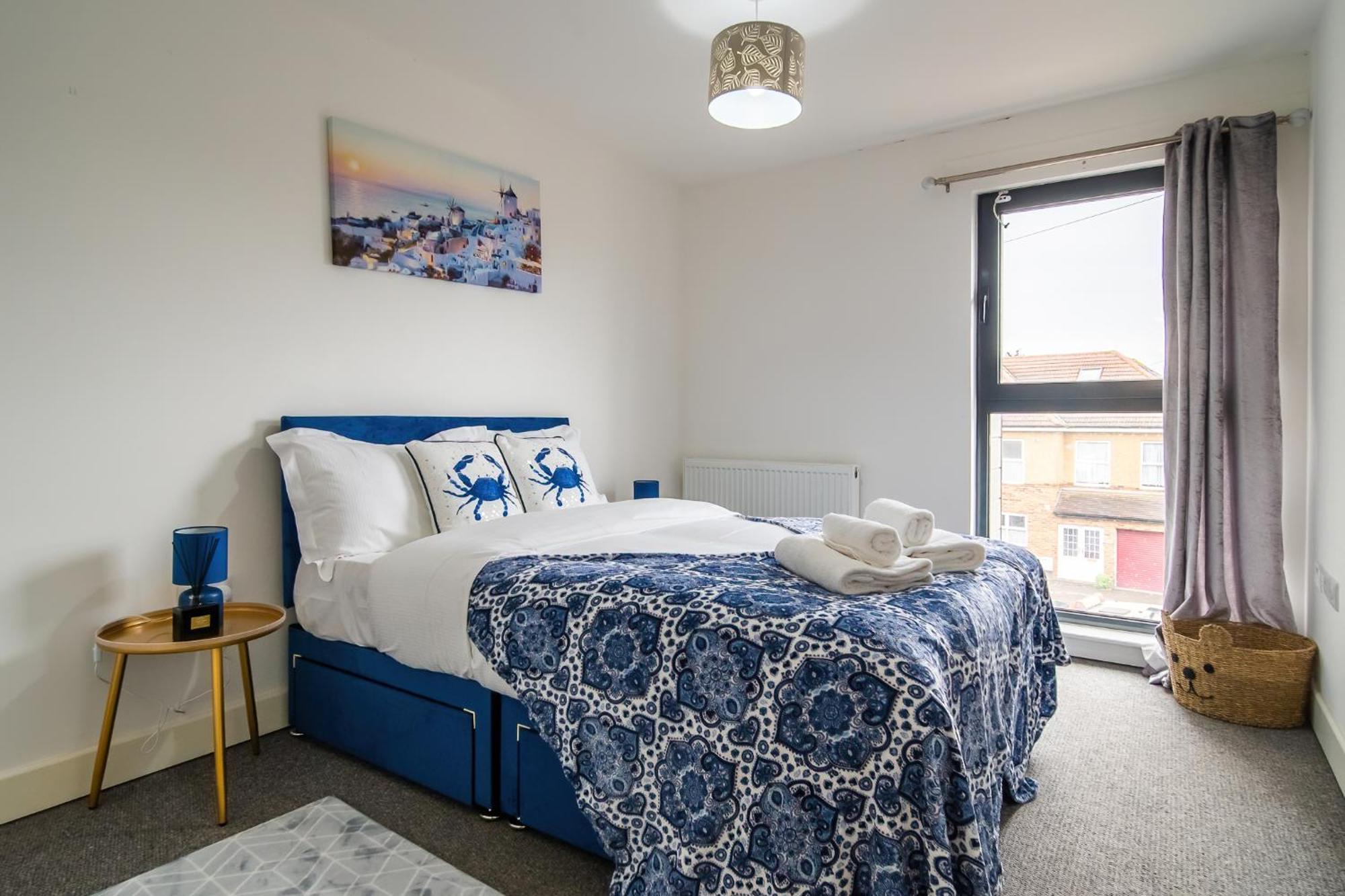 Modern Apartments With Free Parking Near Heathrow Colnbrook Exterior photo
