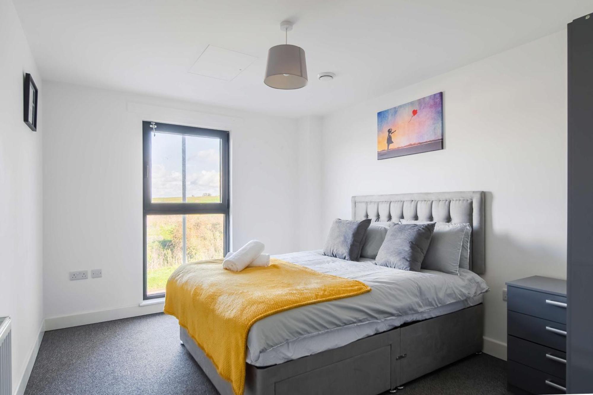 Modern Apartments With Free Parking Near Heathrow Colnbrook Exterior photo