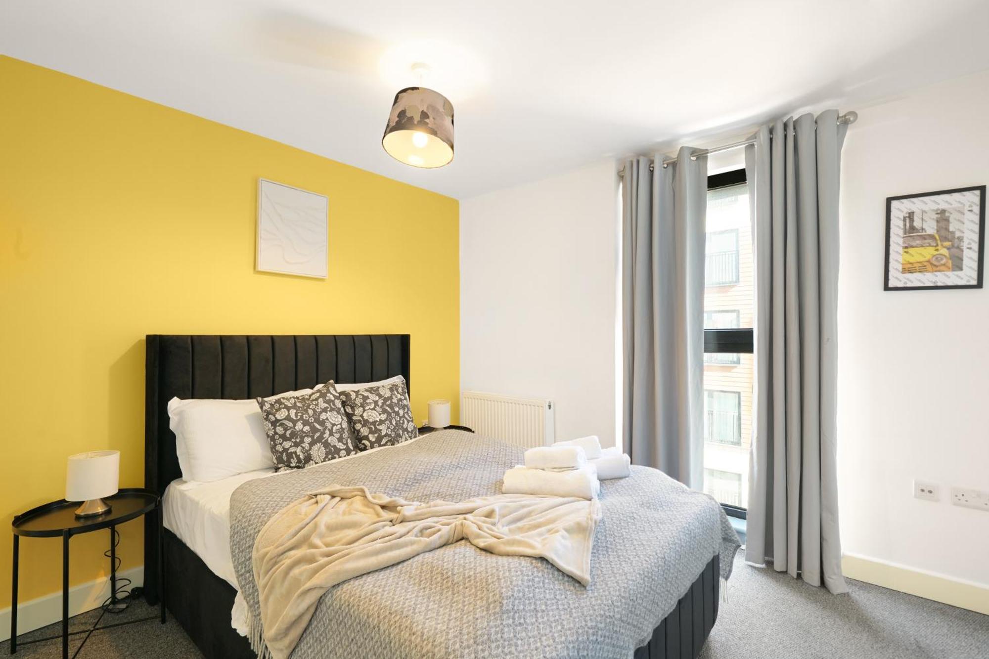 Modern Apartments With Free Parking Near Heathrow Colnbrook Exterior photo